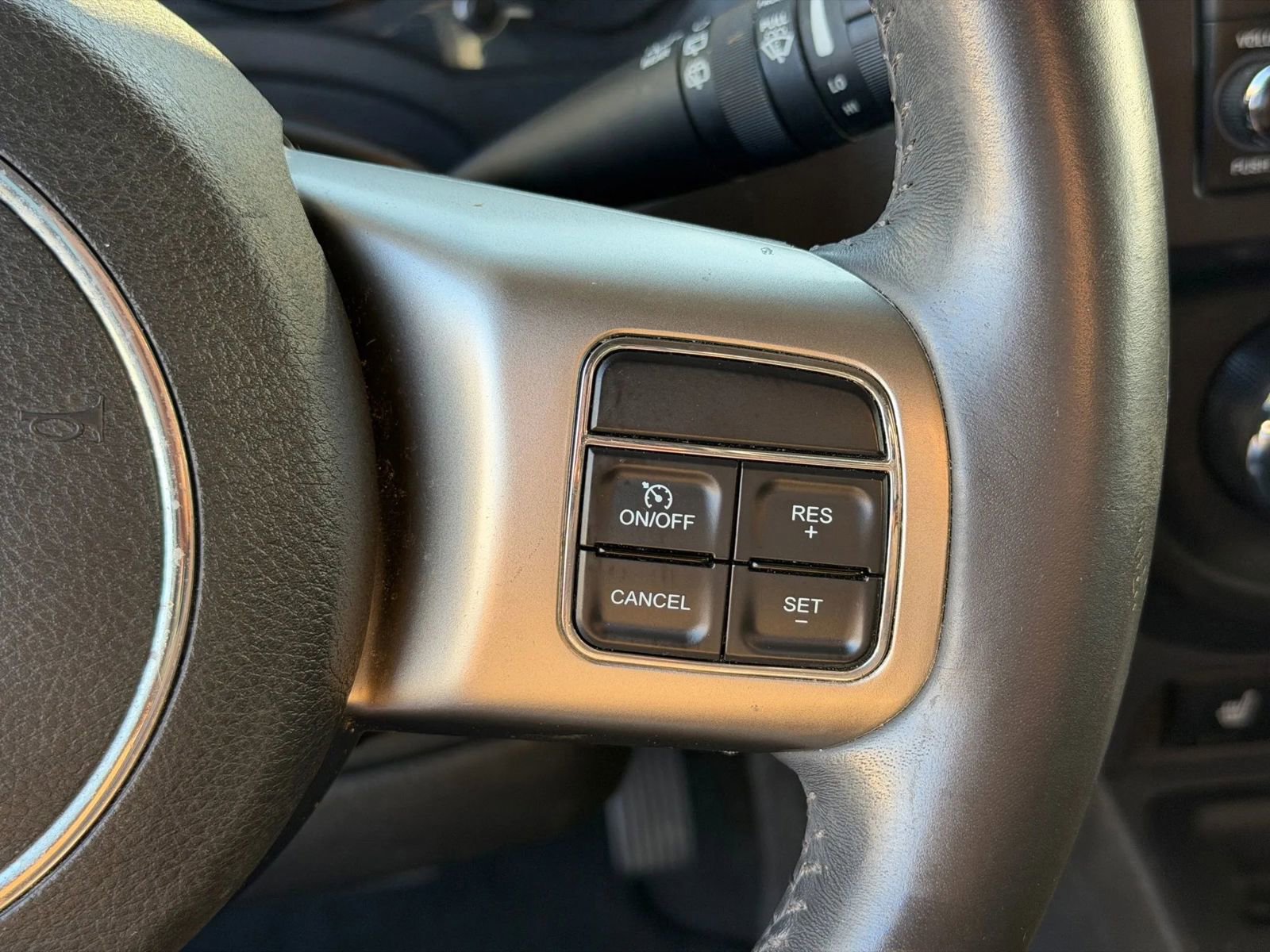 Used 2014 Jeep Patriot Latitude image 34