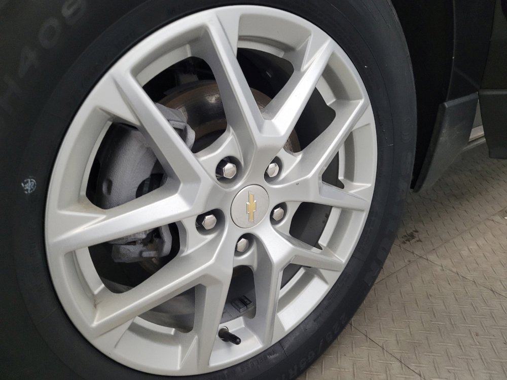 Used 2023 Chevrolet Equinox LS w/ LPO, Floor Liner Package image 31