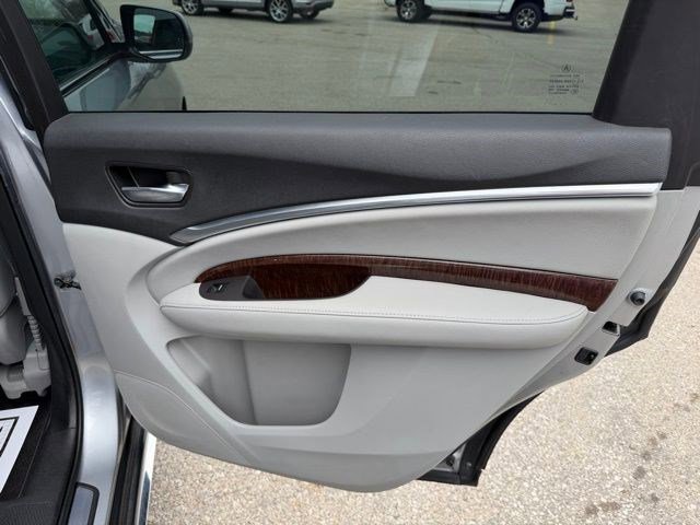 Used 2018 Acura MDX FWD image 22