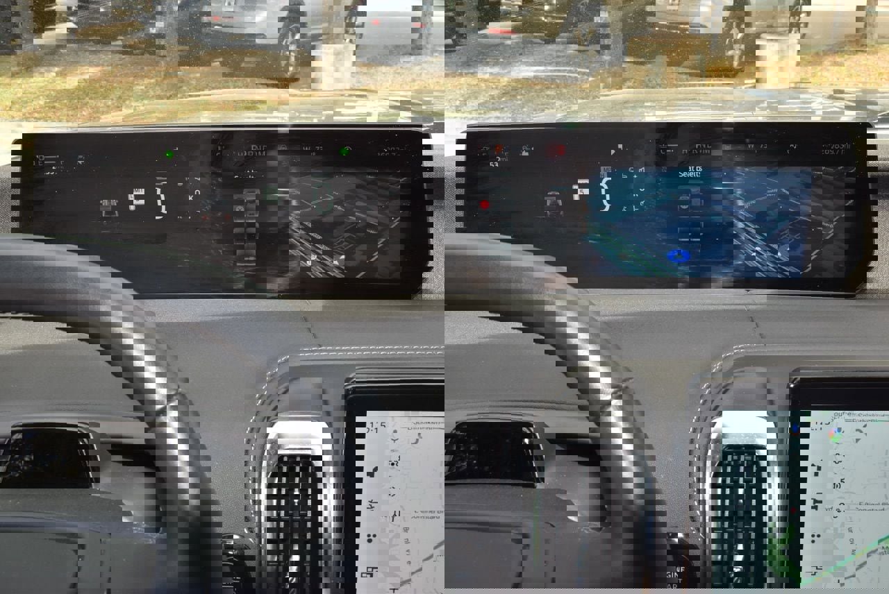 Certified 2025 Ford Expedition Platinum image 26