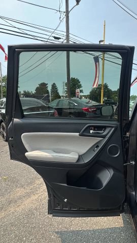 Used 2017 Subaru Forester 2.5i Limited AWD/4WD image 11