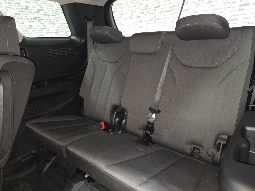 Used 2021 Hyundai Palisade SEL w/ Cargo Package image 17