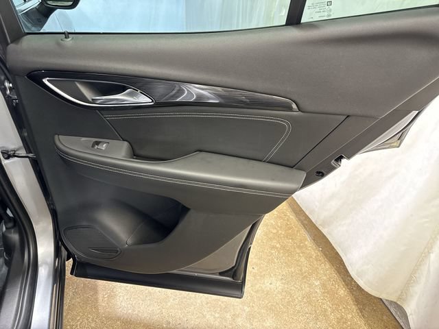 Certified 2021 Buick Envision Preferred FWD image 25