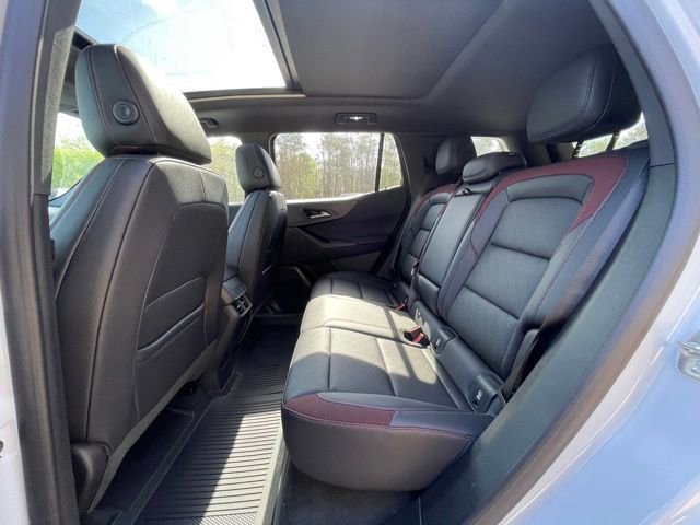 New 2026 Chevrolet Equinox RS w/ Convenience Package III FWD image 18