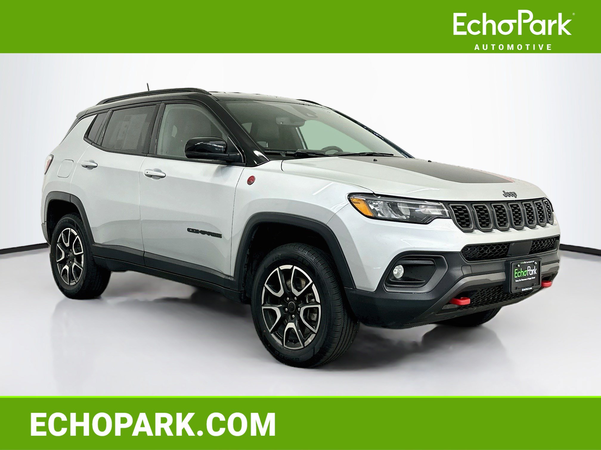 Used 2025 Jeep Compass Trailhawk