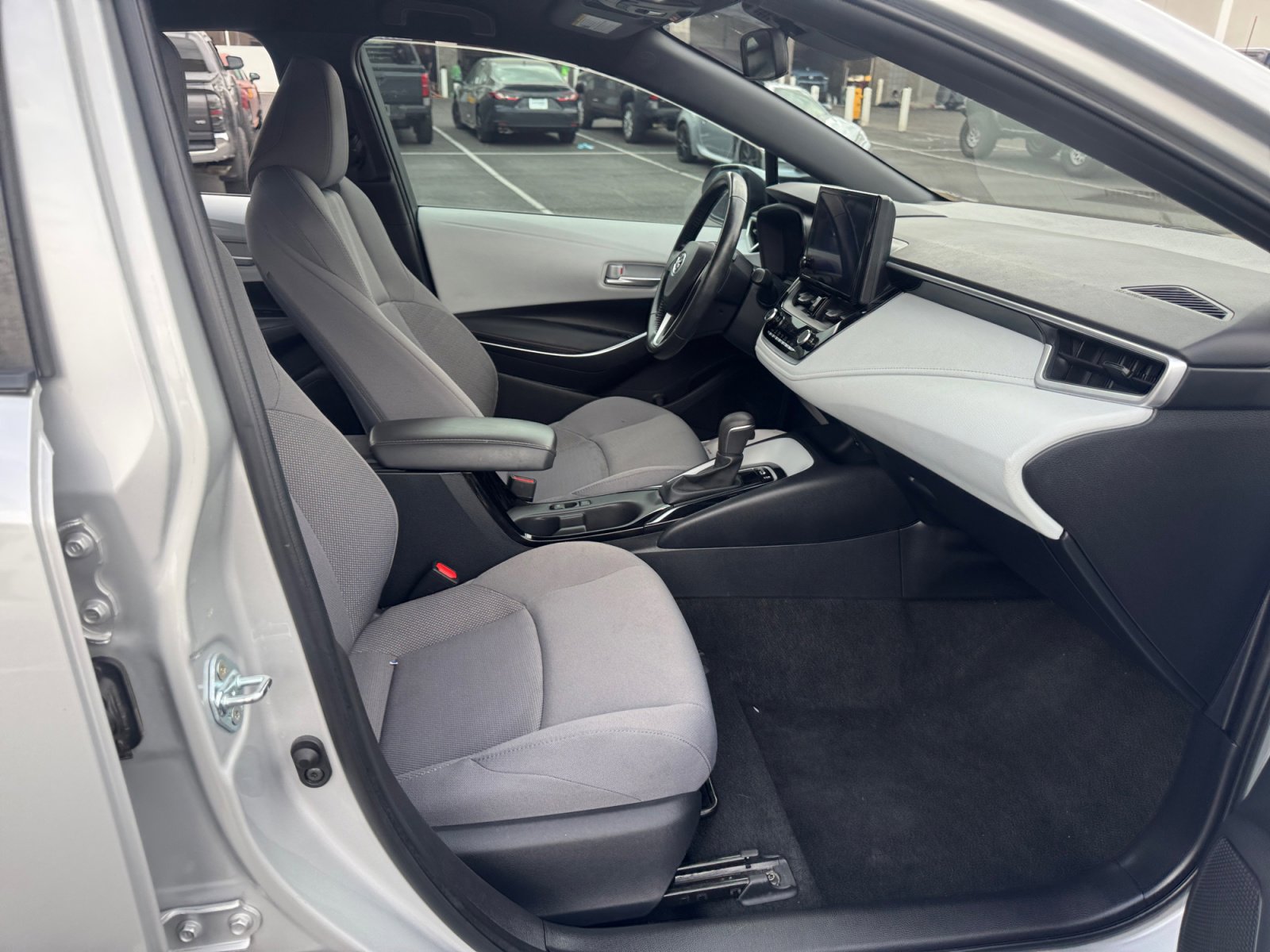 Used 2023 Toyota Corolla SE image 19