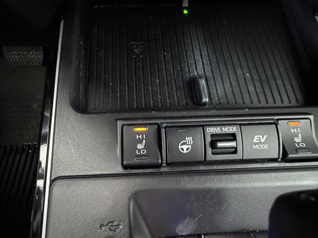 Used 2026 Toyota Corolla Cross AWD Hybrid w/ Convenience Package image 31