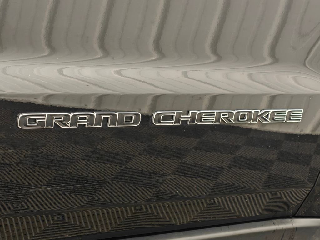 Used 2021 Jeep Grand Cherokee Limited image 52