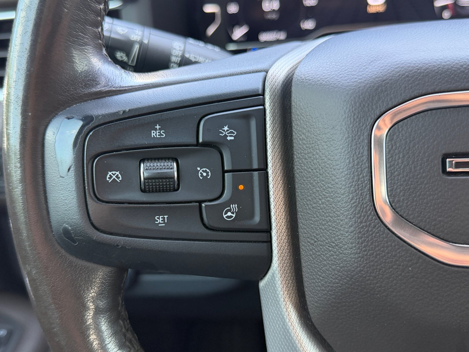 Used 2022 GMC Yukon XL Denali w/ Denali Premium Package RWD image 21