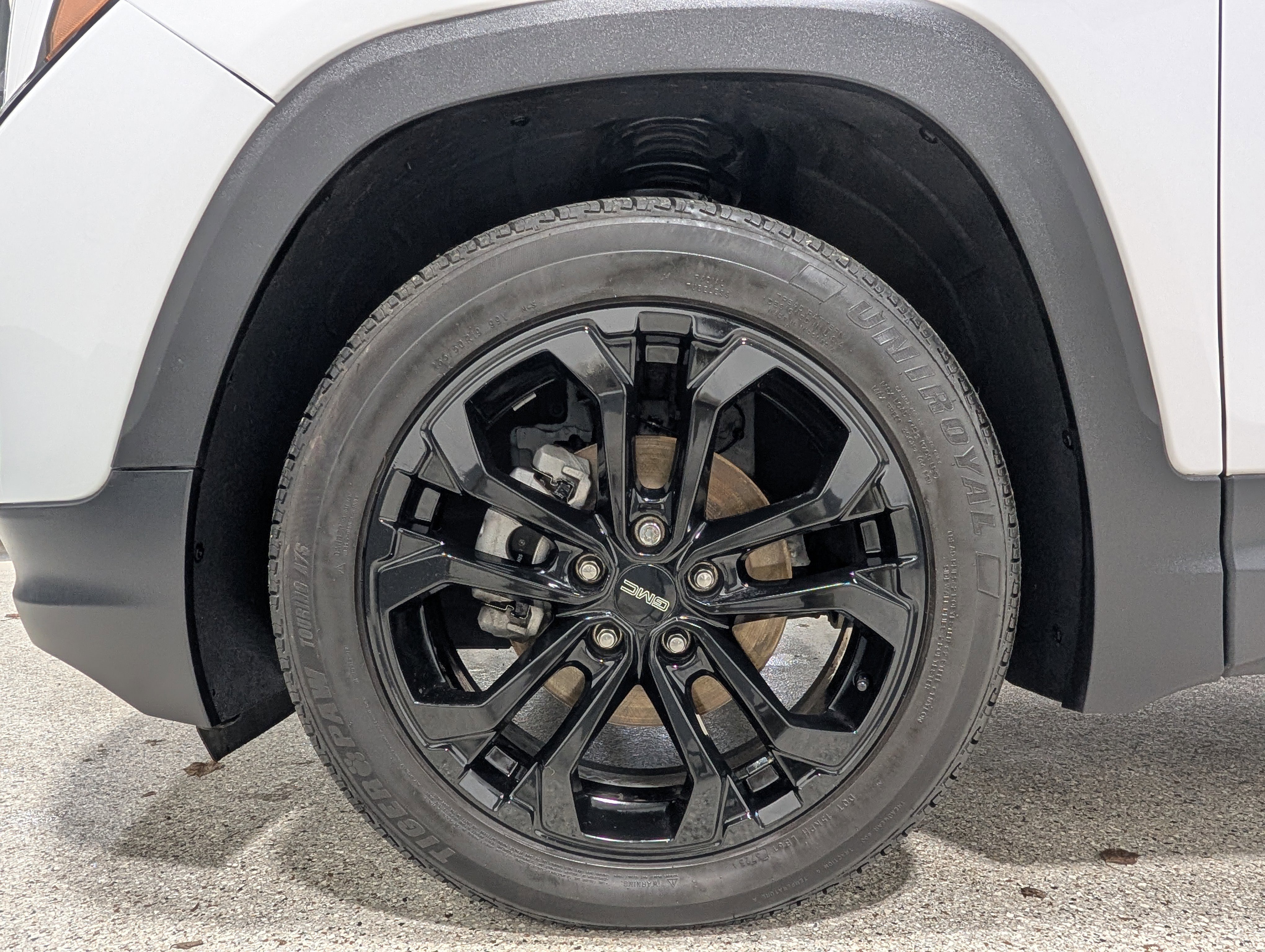 Used 2020 GMC Terrain SLE w/ Driver Convenience Package image 9