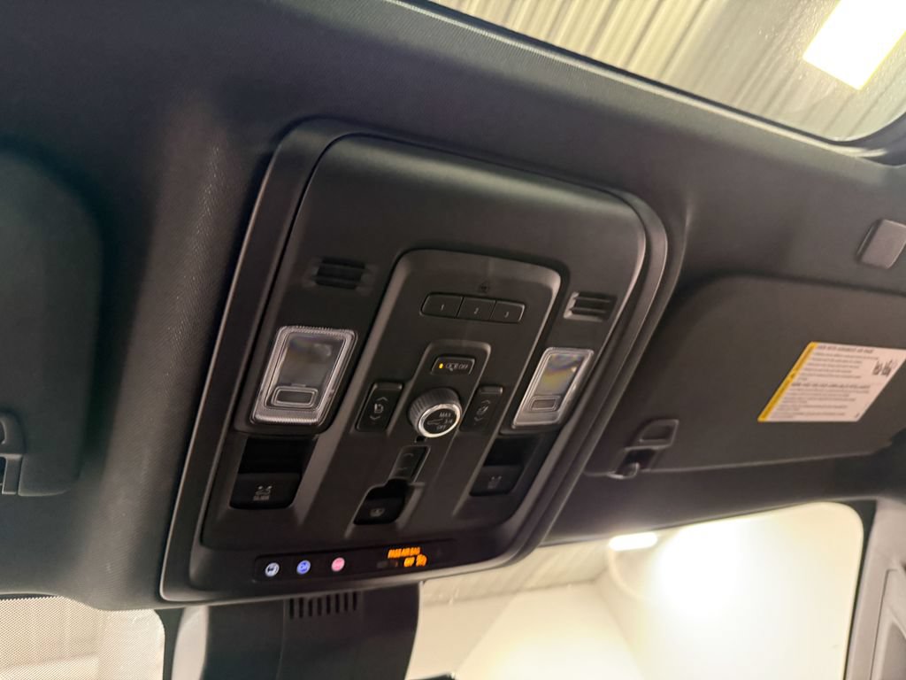 Used 2024 Chevrolet Tahoe Premier w/ Premium Package AWD/4WD image 84