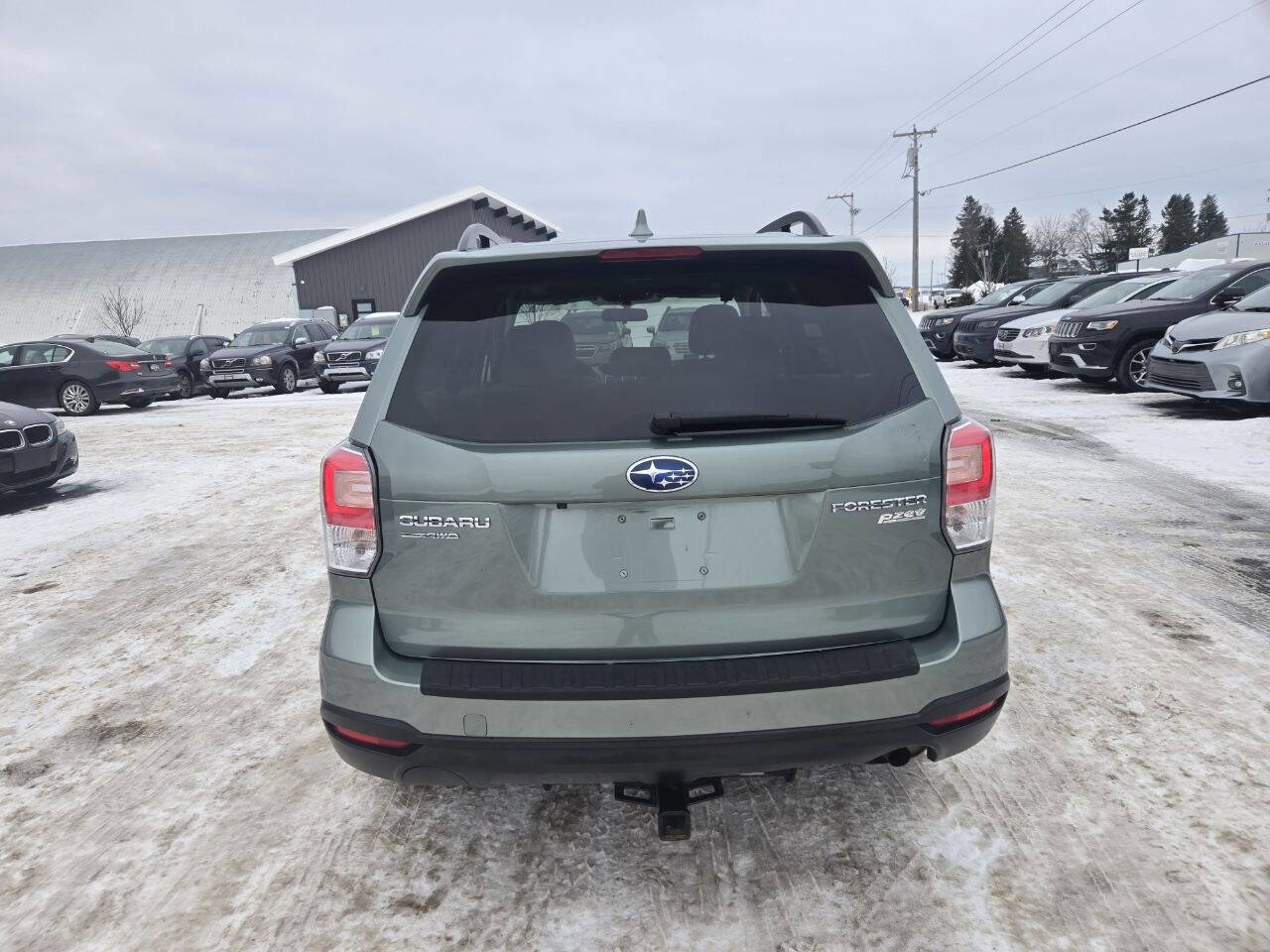 Used 2017 Subaru Forester 2.5i Premium w/ All-Weather Package image 6