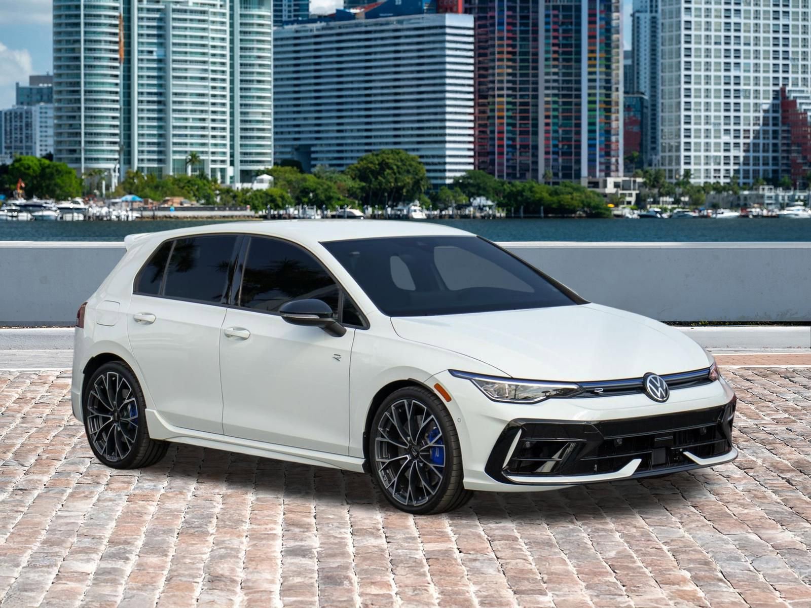 Used 2025 Volkswagen Golf w/ Euro Style Package image 9