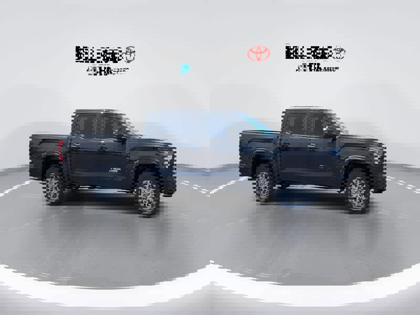 Used 2025 Toyota Tundra SR5 w/ SR5 Convenience Package image 9