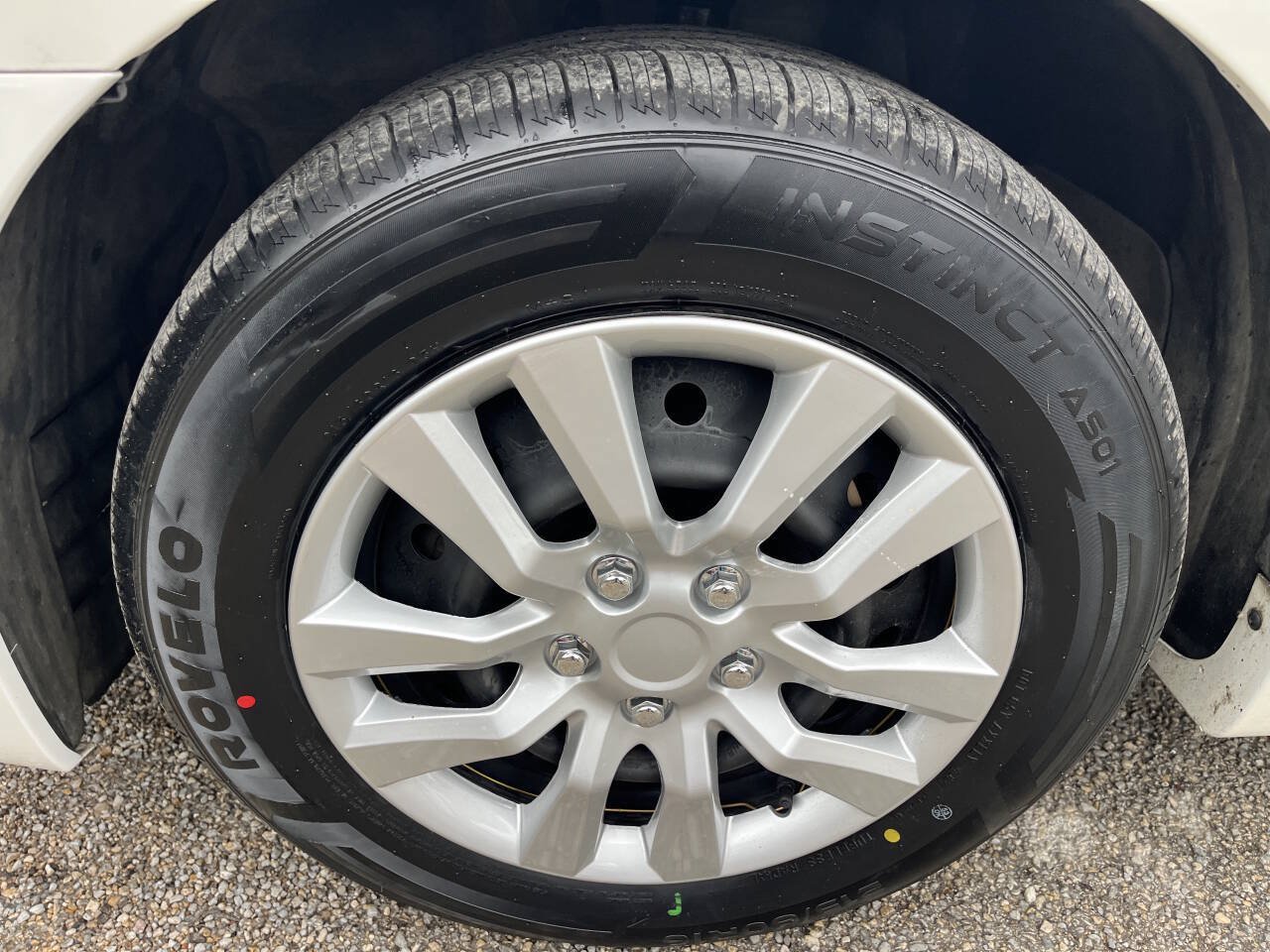 Used 2012 Nissan Altima 2.5 S FWD image 21