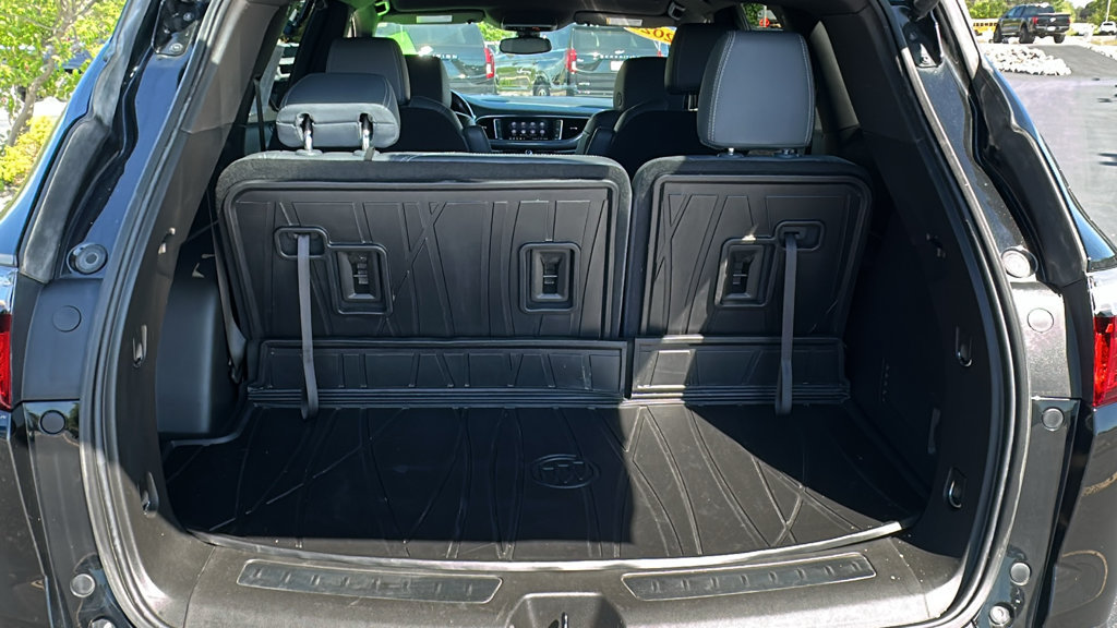 Used 2023 Buick Enclave Essence w/ LPO, Floor Liner Package AWD/4WD image 27
