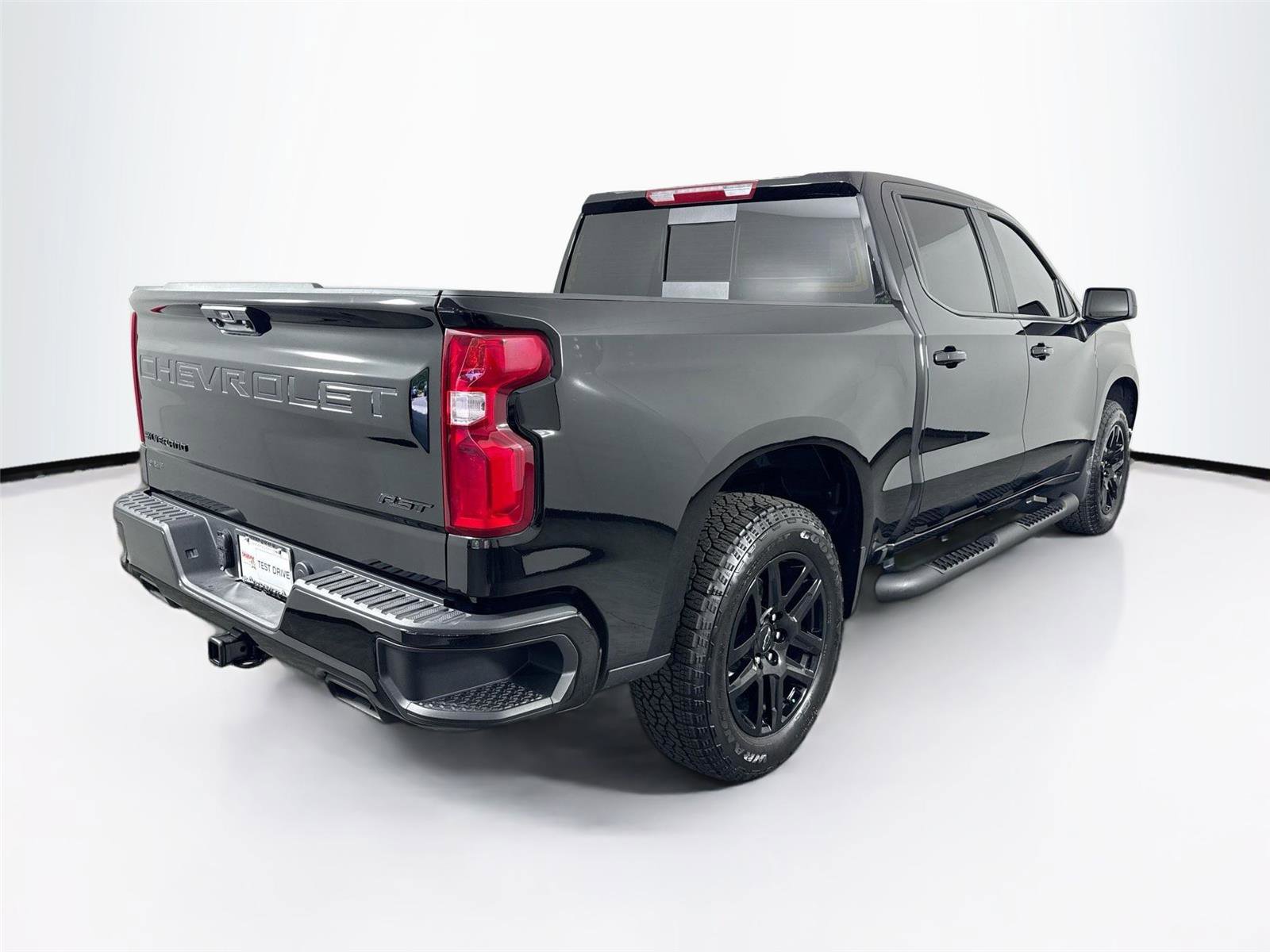Used 2026 Chevrolet Silverado 1500 RST w/ Convenience Package II AWD/4WD image 2