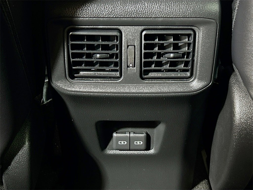 Used 2023 Toyota RAV4 XLE Premium image 22