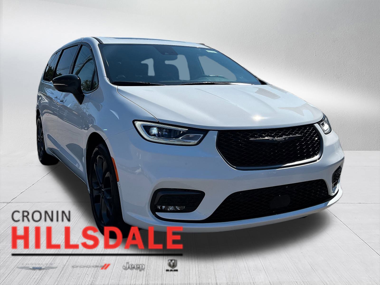 New 2026 Chrysler Pacifica Select image 1