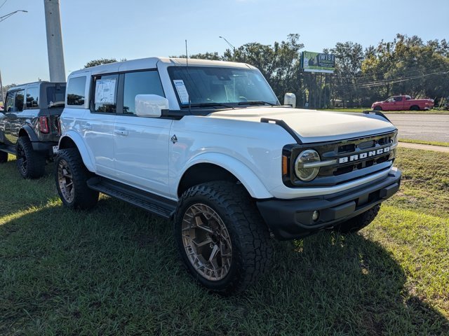New 2025 Ford Bronco Outer Banks image 3