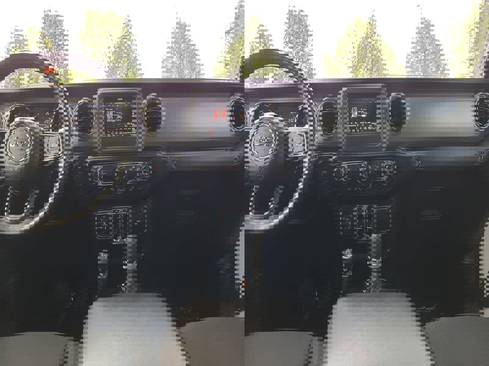 Used 2022 Jeep Gladiator Sport image 18