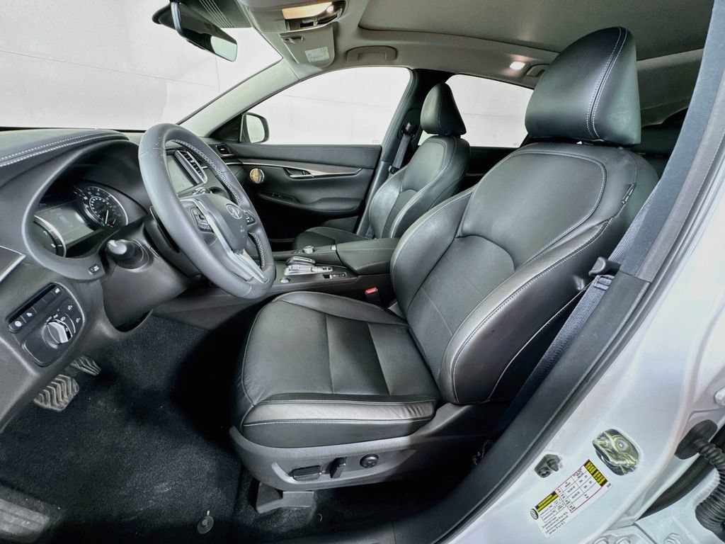 Certified 2023 INFINITI QX50 Luxe FWD image 28