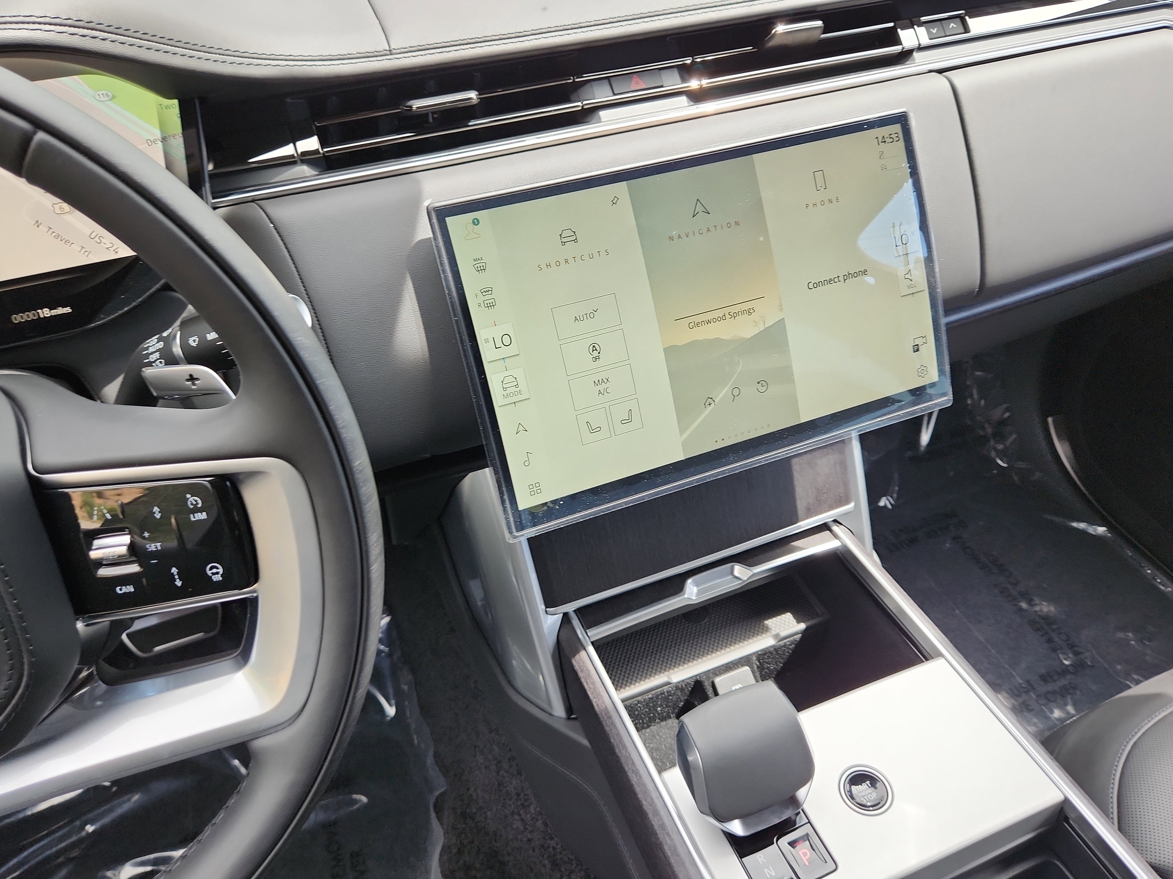 New 2025 Land Rover Range Rover SE image 15