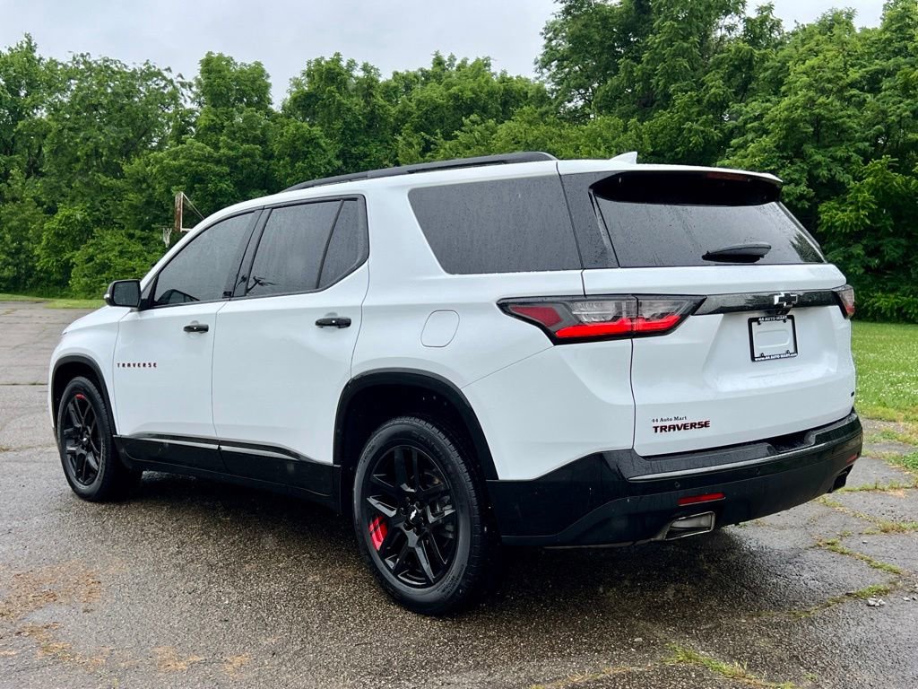 Used 2021 Chevrolet Traverse Premier w/ Redline Edition AWD/4WD image 4
