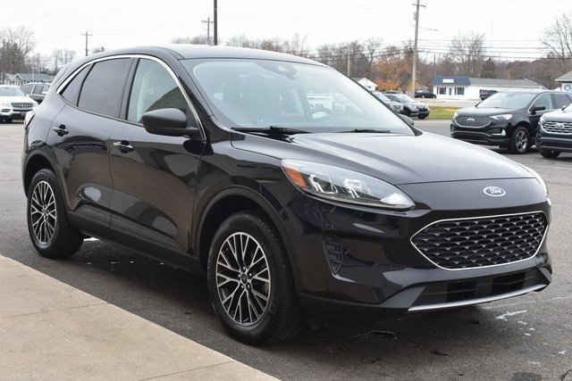 Used 2022 Ford Escape SE w/ Cold Weather Package image 7