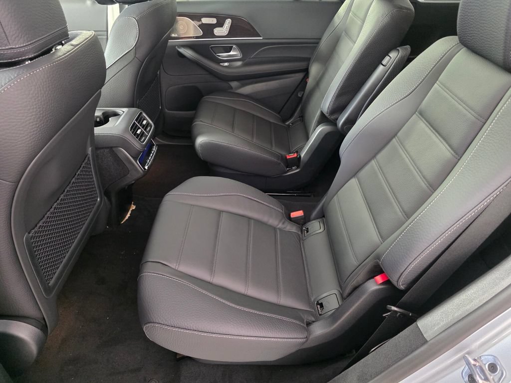 New 2026 Mercedes-Benz GLS 450 4MATIC image 11