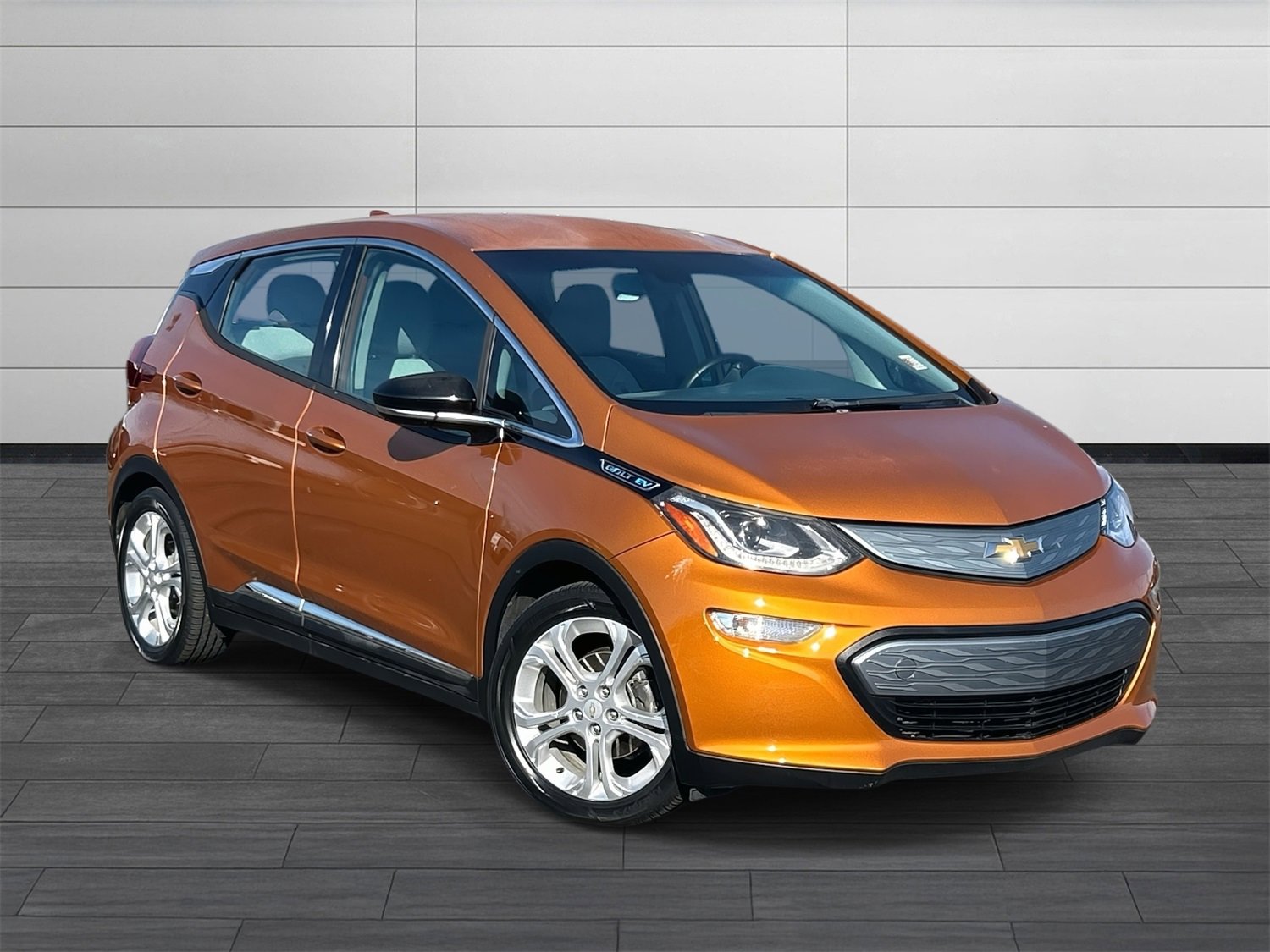 Used 2017 Chevrolet Bolt LT image 2