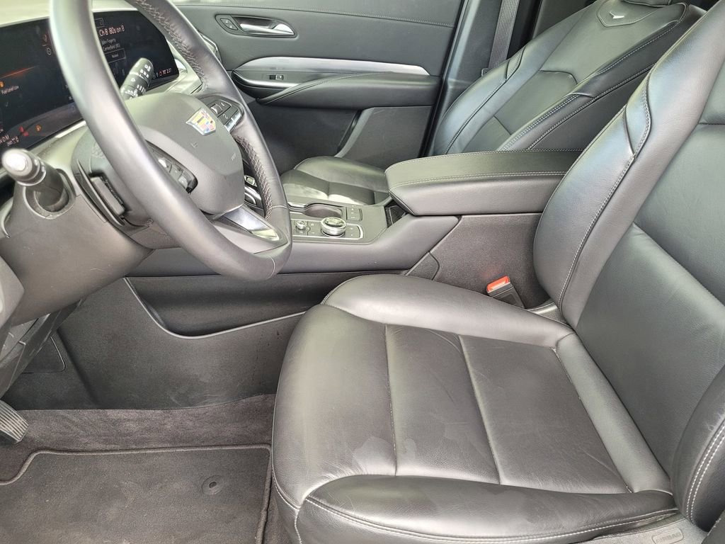 Used 2024 Cadillac XT4 Premium Luxury image 19