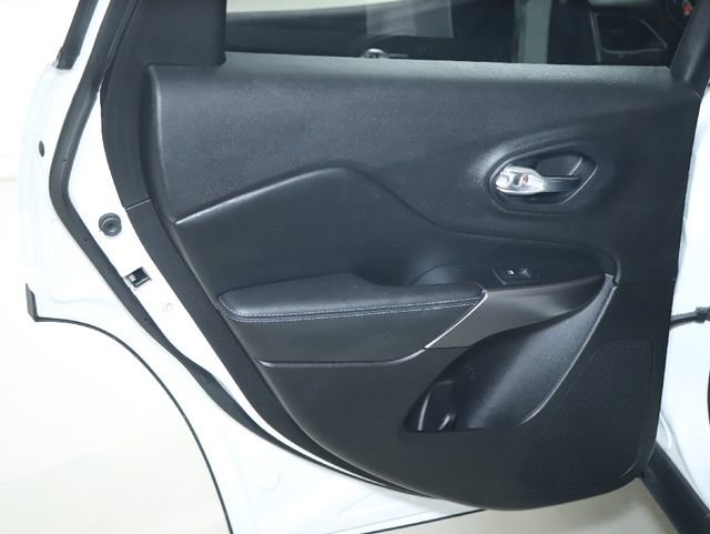 Used 2020 Jeep Cherokee Latitude Plus image 13