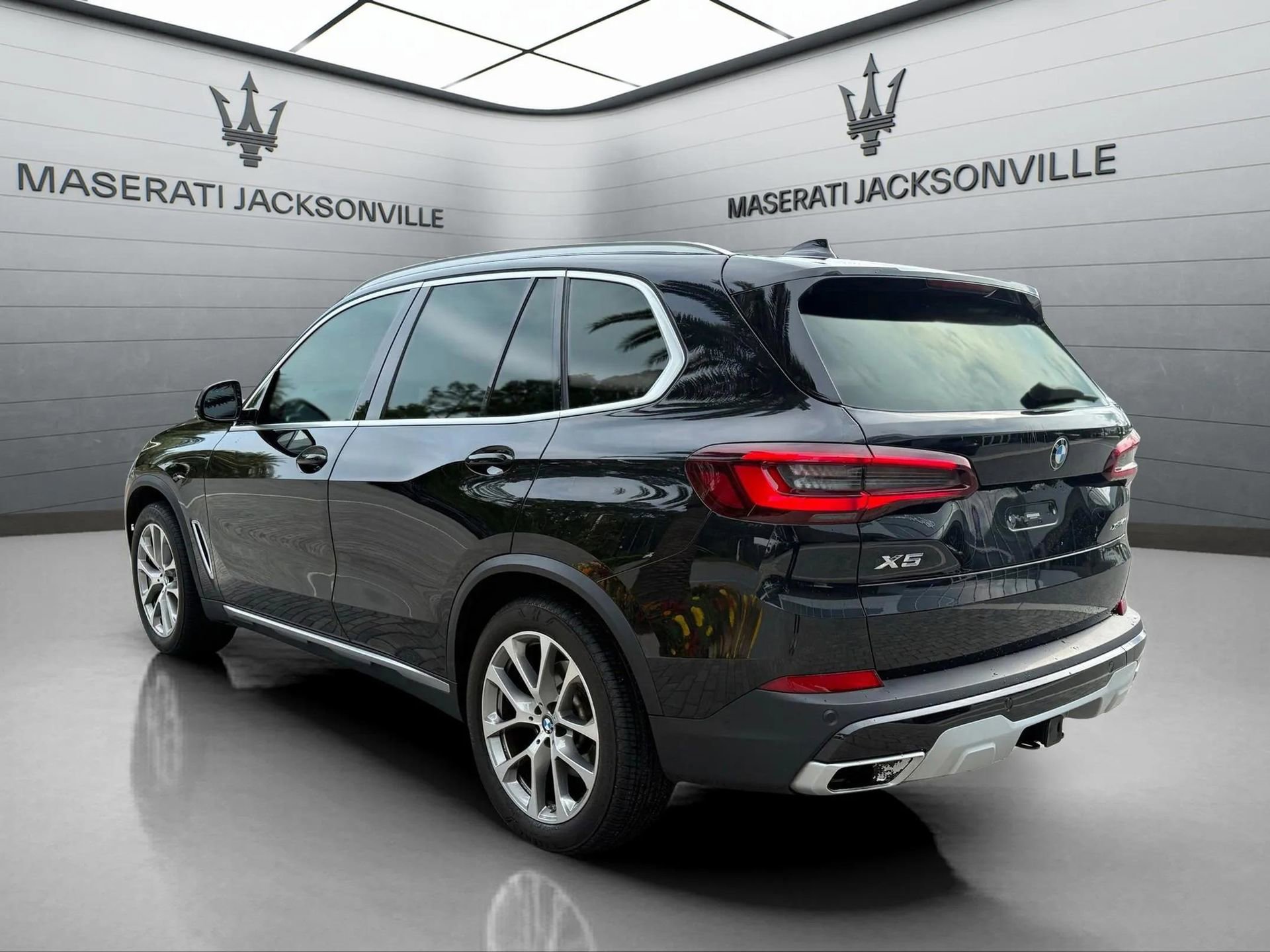 Used 2022 BMW X5 xDrive40i w/ Premium Package AWD/4WD image 10