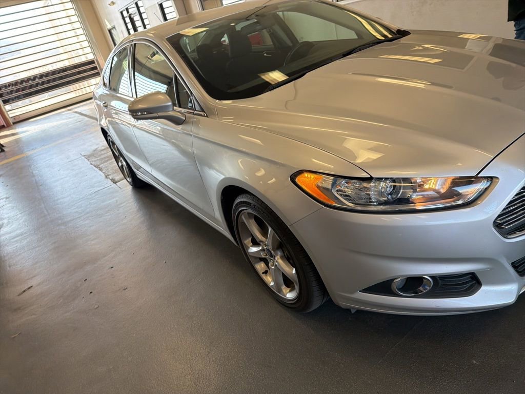 Used 2016 Ford Fusion SE w/ Equipment Group 201A AWD/4WD image 1
