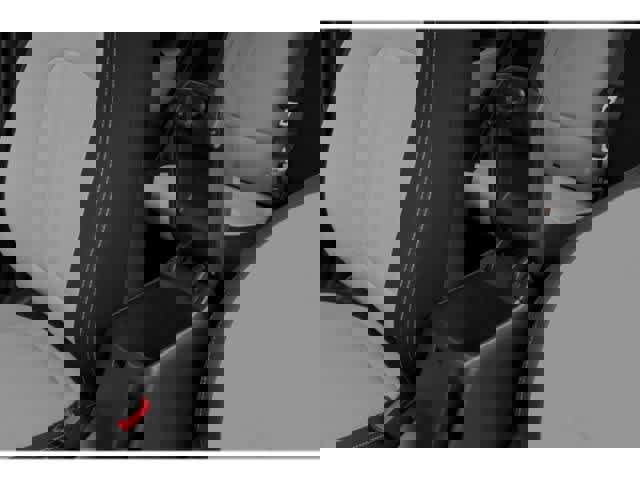 Used 2020 Hyundai Venue SEL image 14