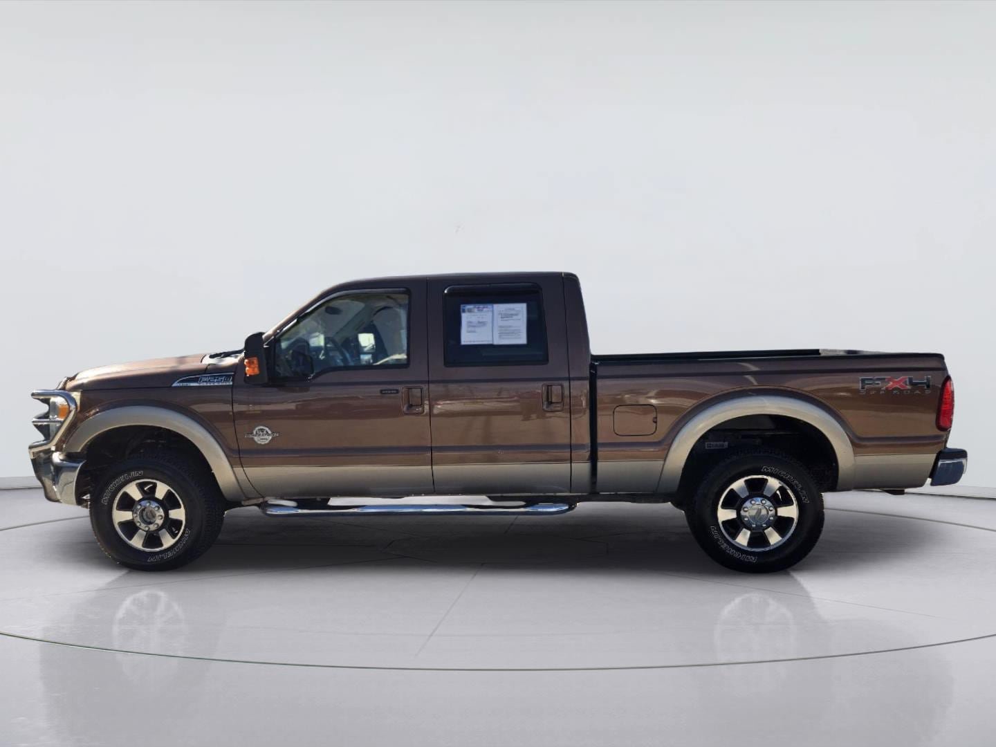 Used 2011 Ford F250 Lariat w/ Lariat Interior Pkg AWD/4WD image 5