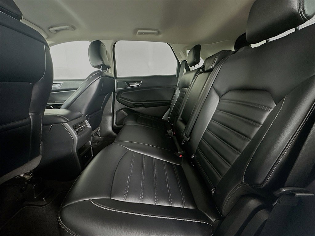 Used 2023 Ford Edge SEL image 25