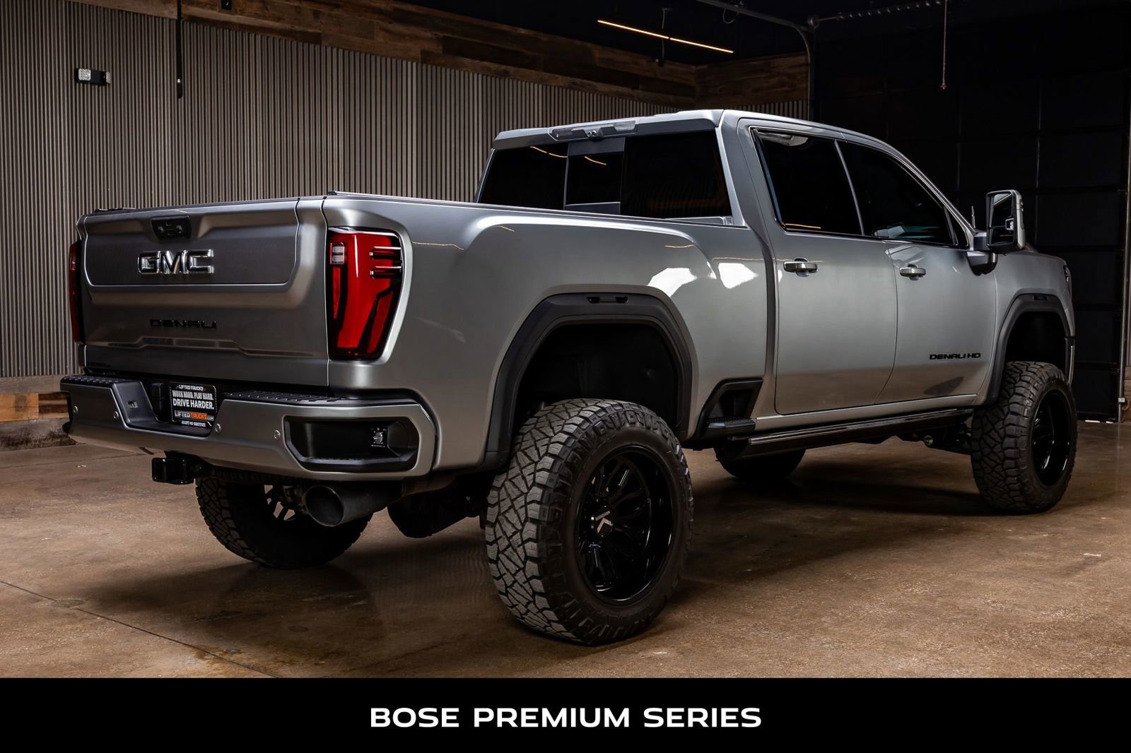 Used 2025 GMC Sierra 2500 Denali Ultimate image 9