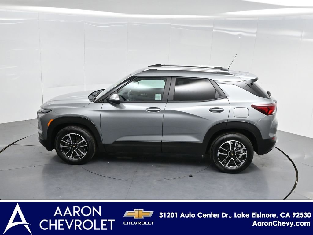 New 2025 Chevrolet TrailBlazer LT w/ Convenience Package FWD image 50