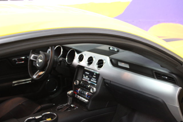Used 2015 Ford Mustang Premium RWD image 10