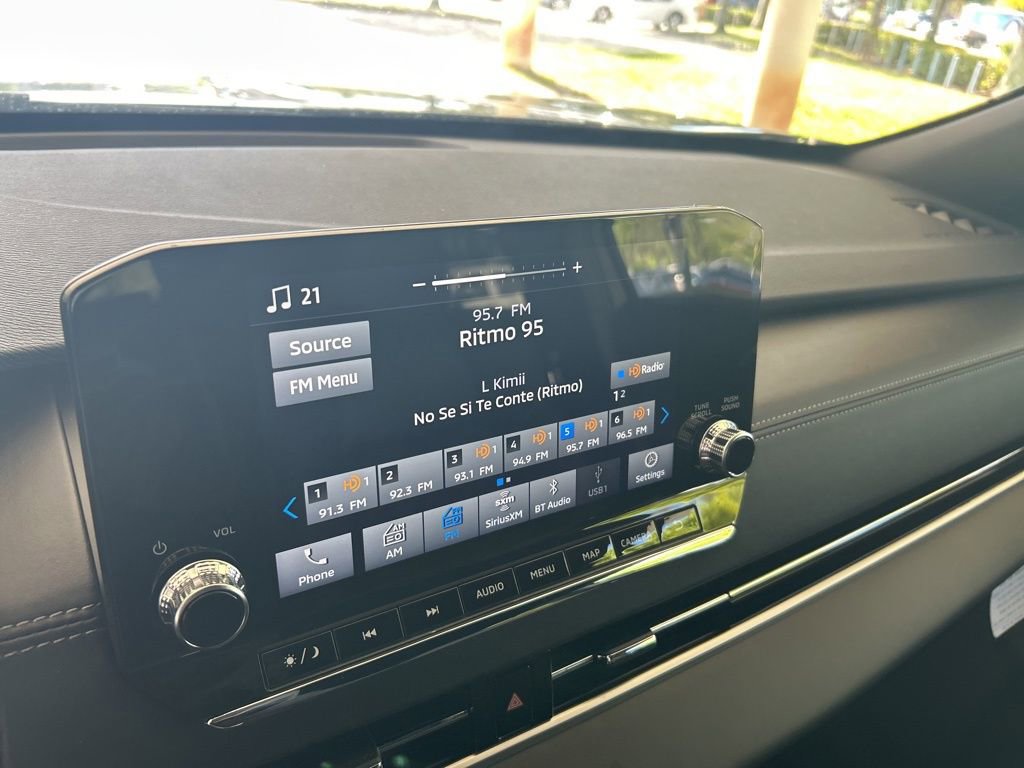 New 2025 Mitsubishi Outlander 4WD Plug-In Hybrid image 7