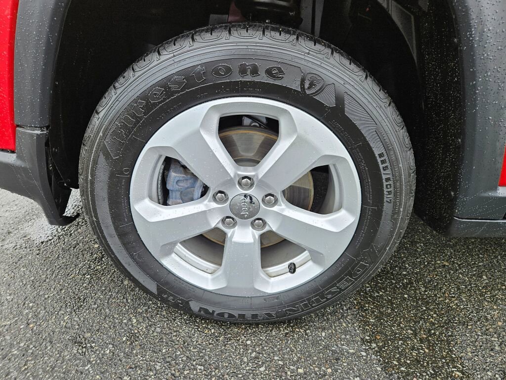 Used 2019 Jeep Compass Latitude w/ Popular Equipment Group image 6