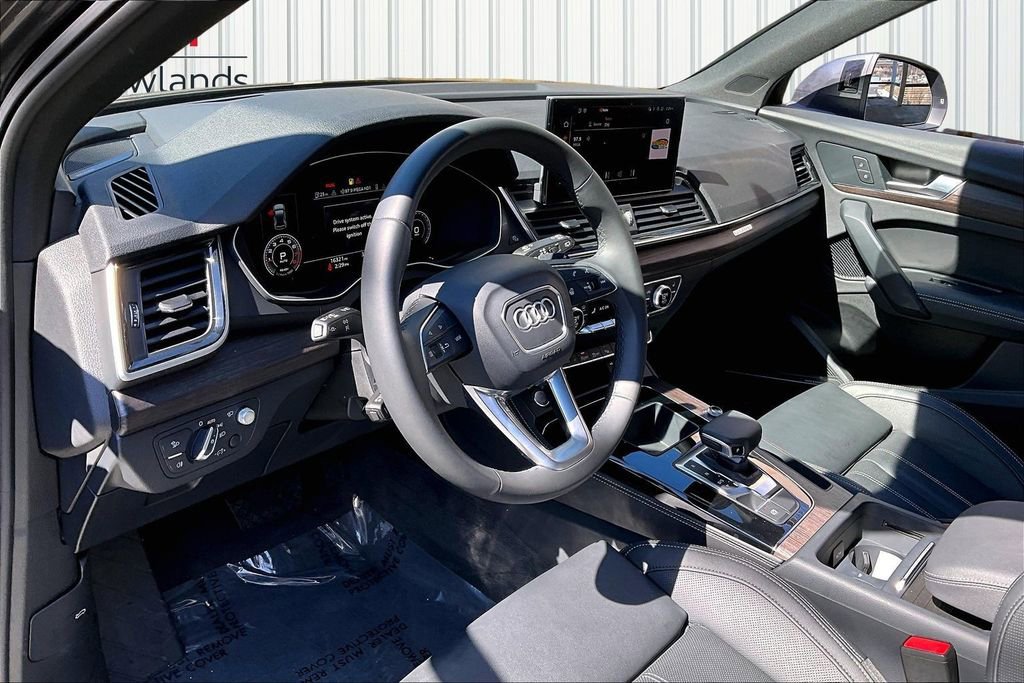 Used 2023 Audi Q5 2.0T Prestige w/ Prestige Package image 17