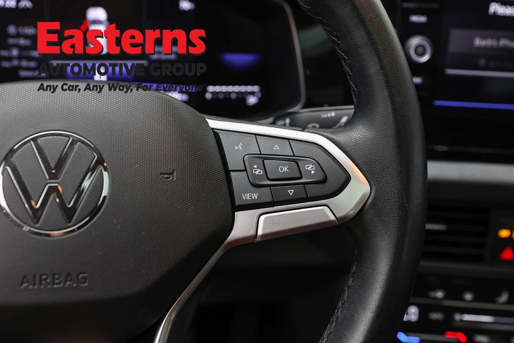 Used 2025 Volkswagen Jetta SE FWD image 16