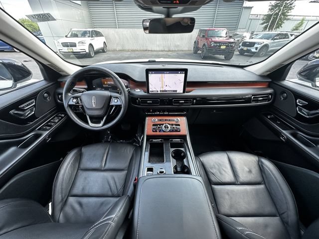 Certified 2024 Lincoln Aviator Reserve w/ Jet Package AWD/4WD image 16