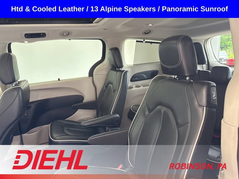 Used 2023 Chrysler Pacifica Limited FWD image 21
