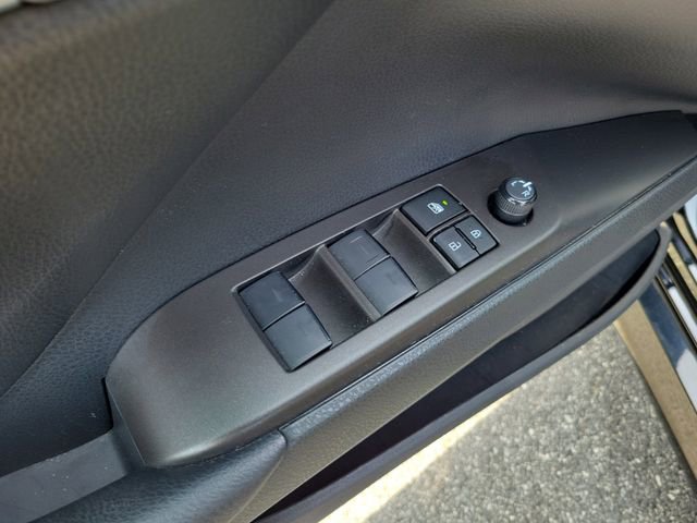 Used 2023 Toyota Camry LE image 9