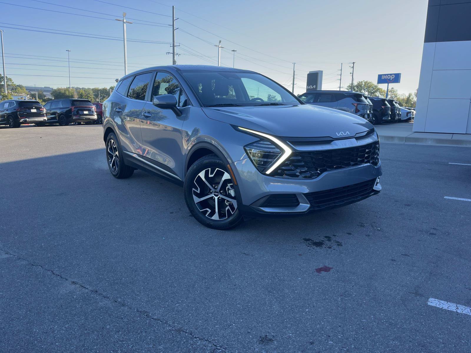Used 2024 Kia Sportage EX