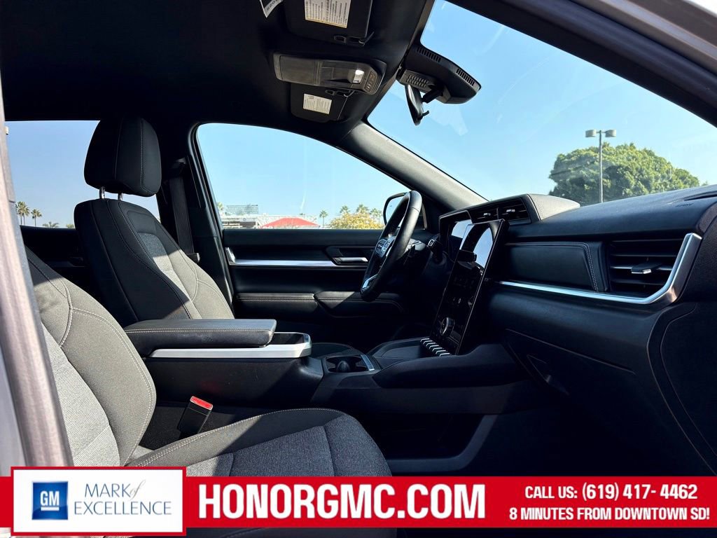 Used 2025 GMC Terrain Elevation image 20